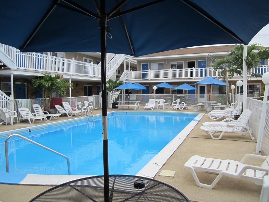 Sea Garden Motel 2*