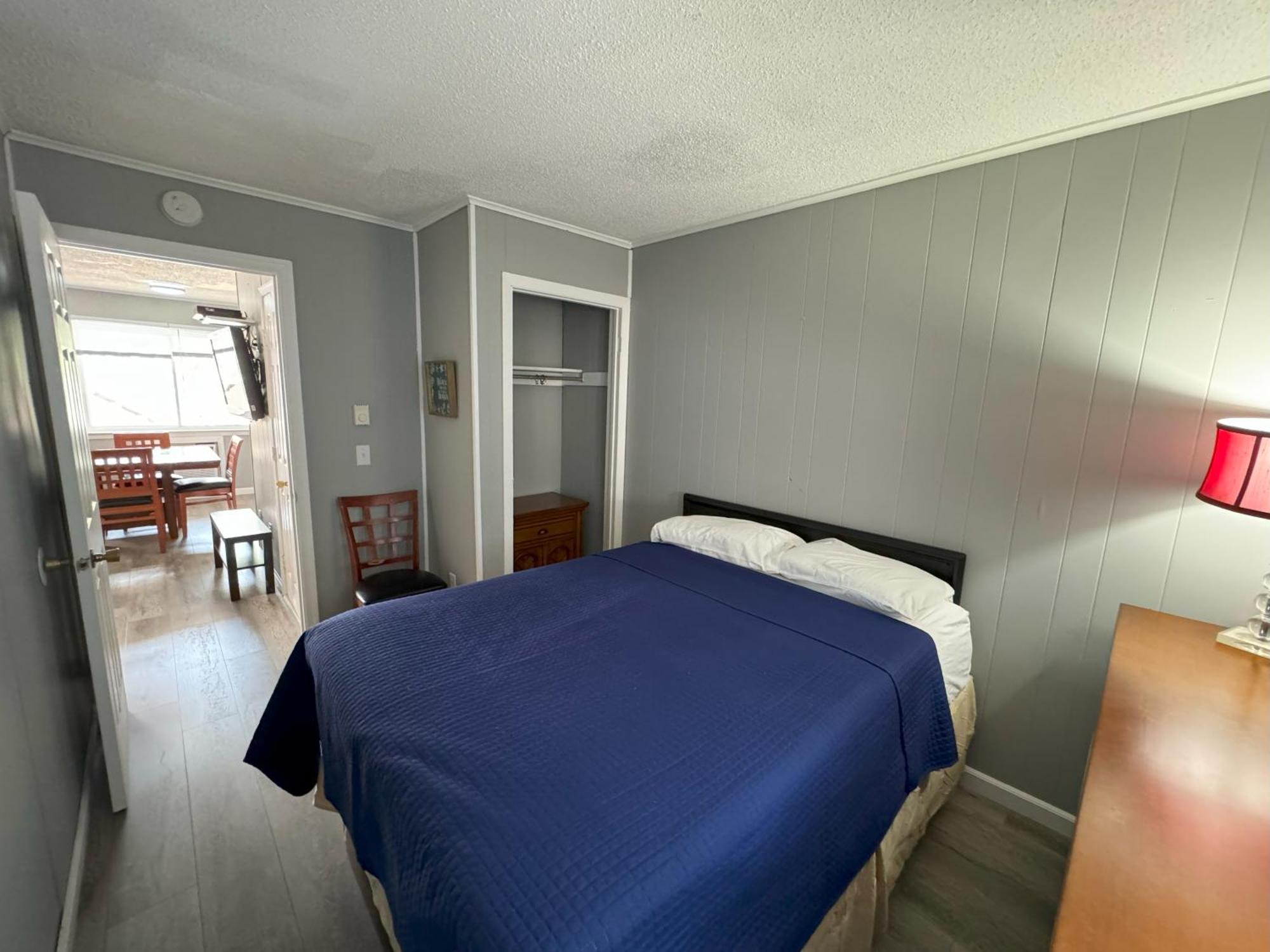 Sea Garden Motel 2*